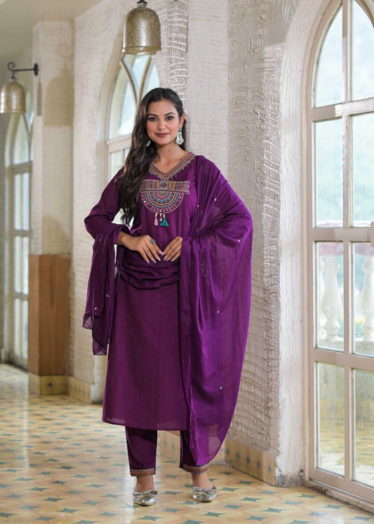 Shaajori Women Boho-Chic Embroidered Cotton Flex Co-Ord Set with Pockets