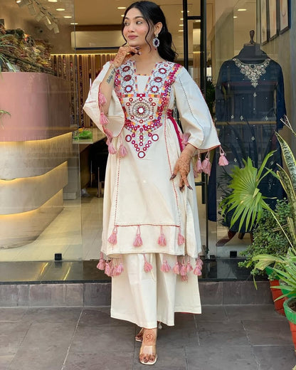 Shaajori Women Off-White Embroidered A-Line Kurta with Palazzos & Tassel Detailing
